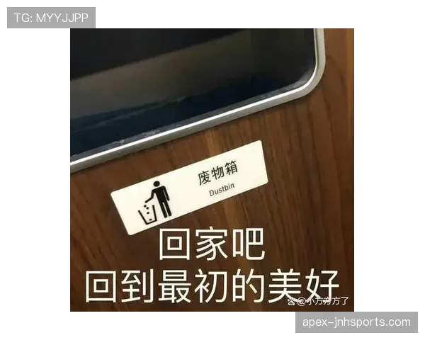 汪周雨上场像战神，退场背着那只破旧行李袋回公寓，这反差我笑到停不下来