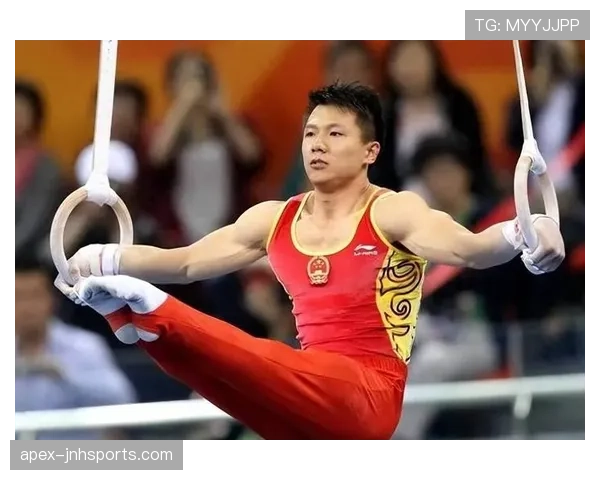 陈一冰退役后这身材管理也太狠了，体操人是不是都偷偷练不老术？